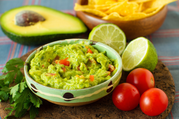Combo Guacamole - 1 Palta Criolla 300/400grs. + 1 Cebolla + 1 Ajo + 1 Limón