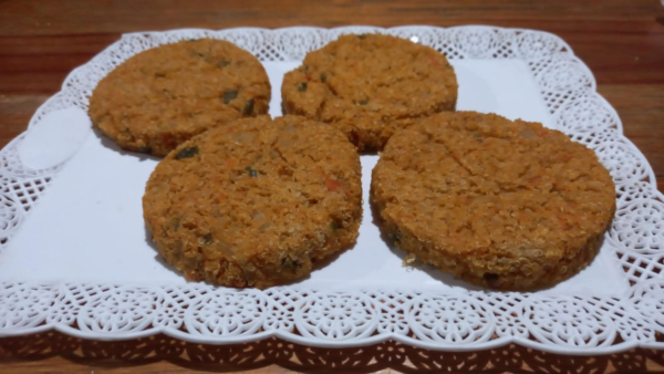 JULI - Medallones de Quinoa Veganos x4 Unidades